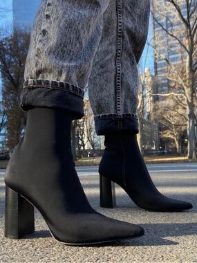 Jeffrey Campbell Siren Neoprene Pointy Toe Booties Size 10 Black